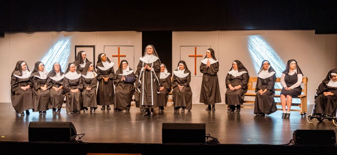 The Algarveans Theatre Group: Sisters Act Dress Rehearsal